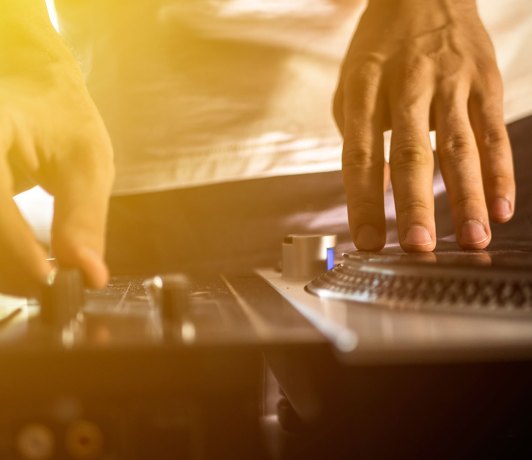 5 Tips To Help Mobile DJs Succeed